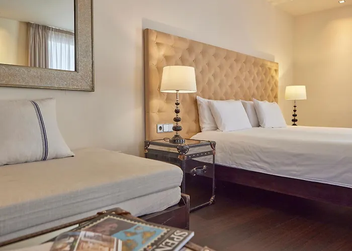 Pet Friendly hotel: Puro Hotel Oasis Urbano
